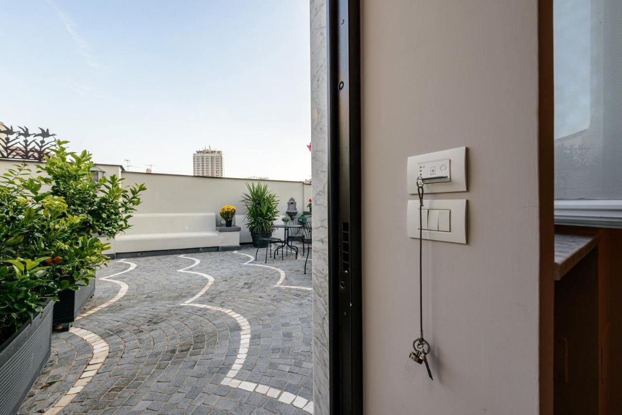 Dimorart Design Accomodations In Napoli Exterior photo