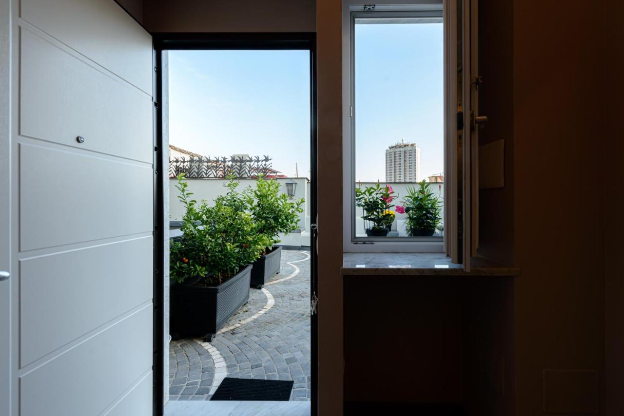 Dimorart Design Accomodations In Napoli Exterior photo