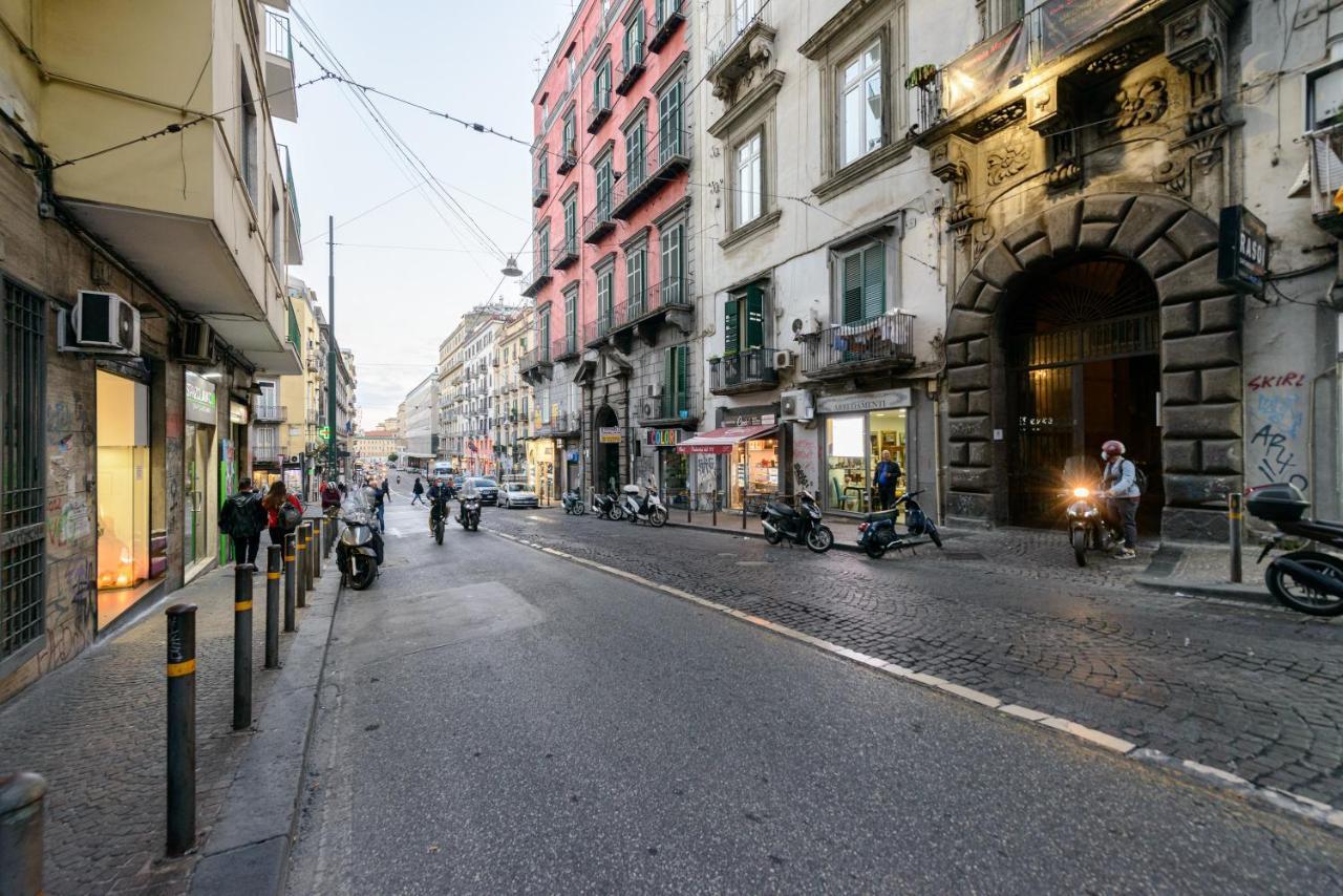 Dimorart Design Accomodations In Napoli Exterior photo