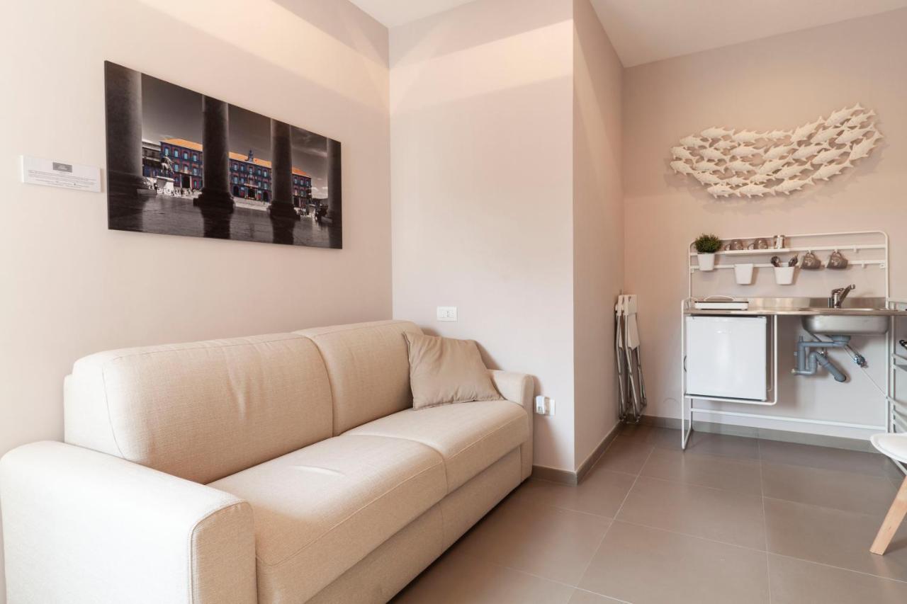 Dimorart Design Accomodations In Napoli Exterior photo